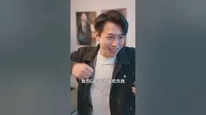 《回到现代当首富》：爆笑穿越！看古代大侠如何玩转现代商业，逆袭成霸总！